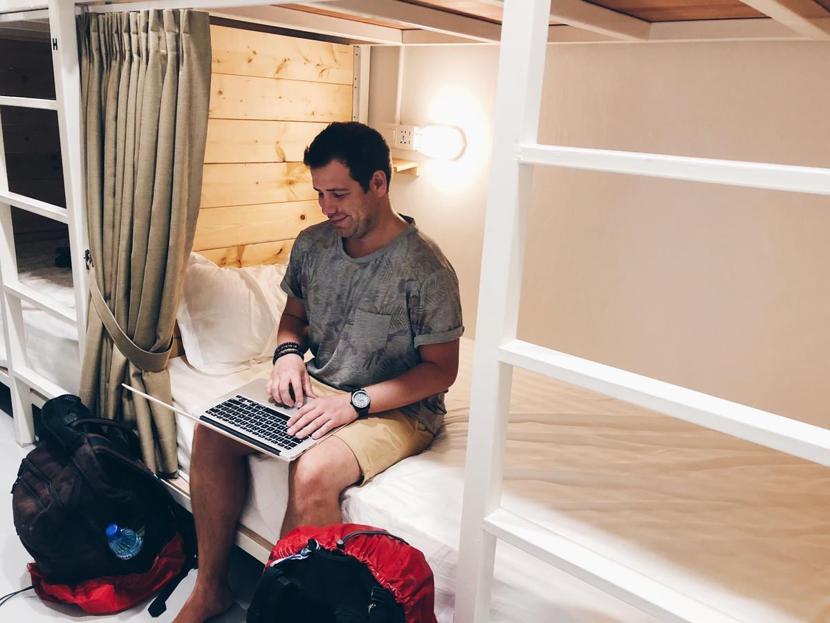 Cozy Hostel Kampong Sembulan Extérieur photo